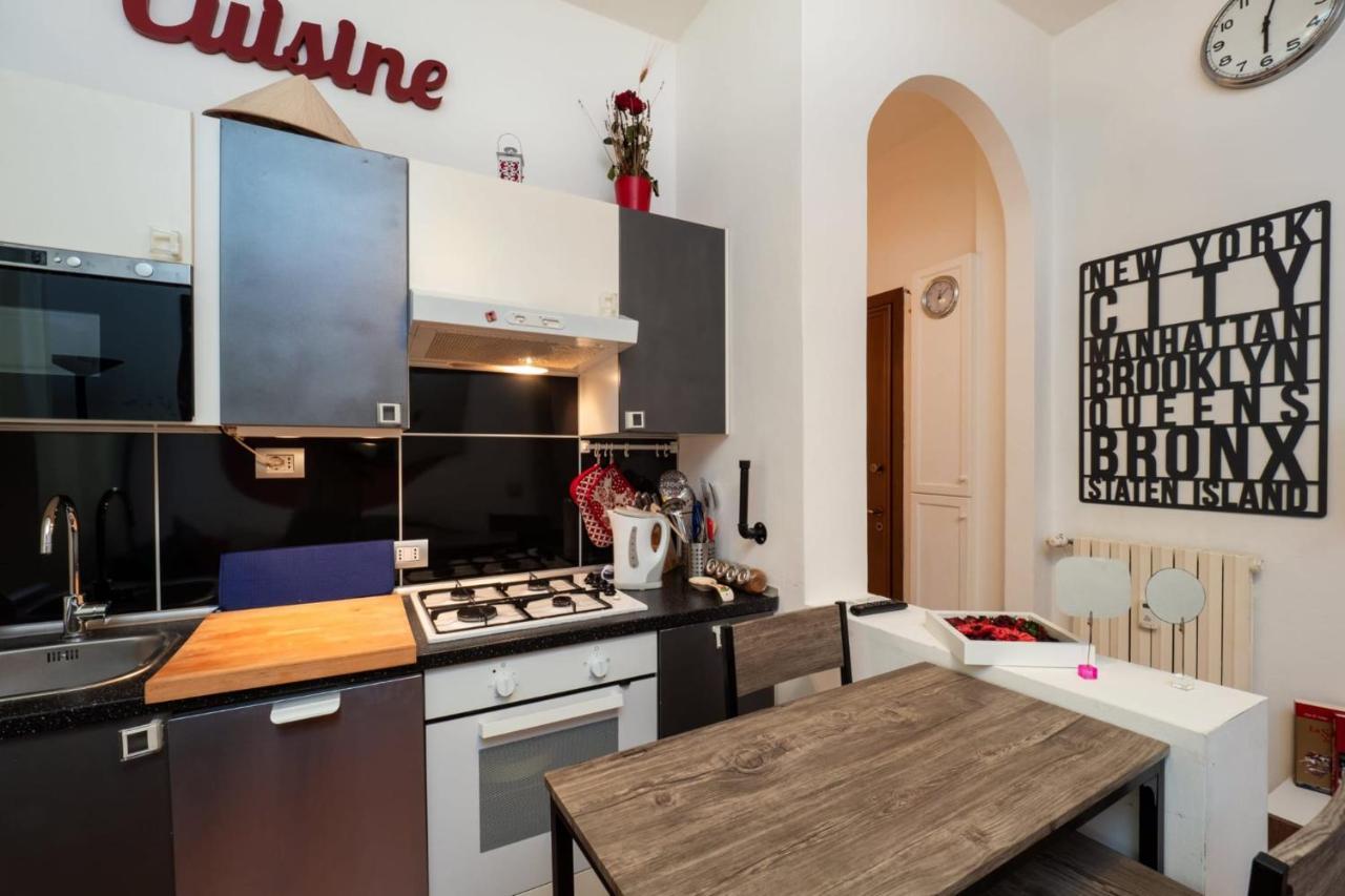 Navigli Apartment- Hosted By Sweetstay Apartamento Milán
